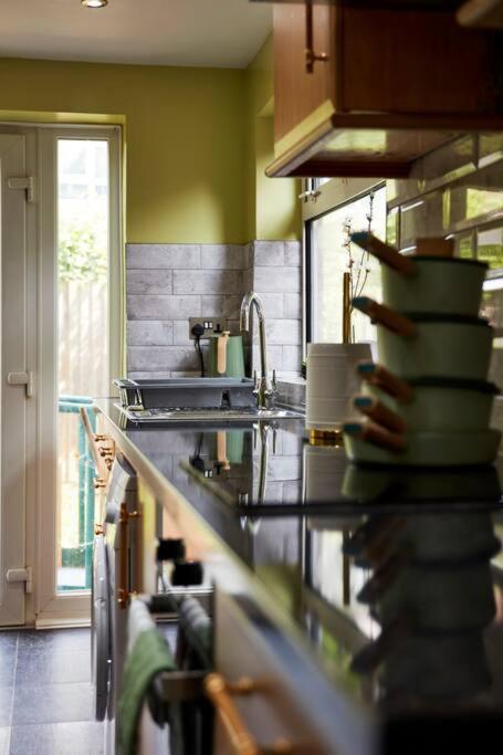 *Little Haven In Leeds* ¤Private Parking¤ Ensuite Лийдс Екстериор снимка
