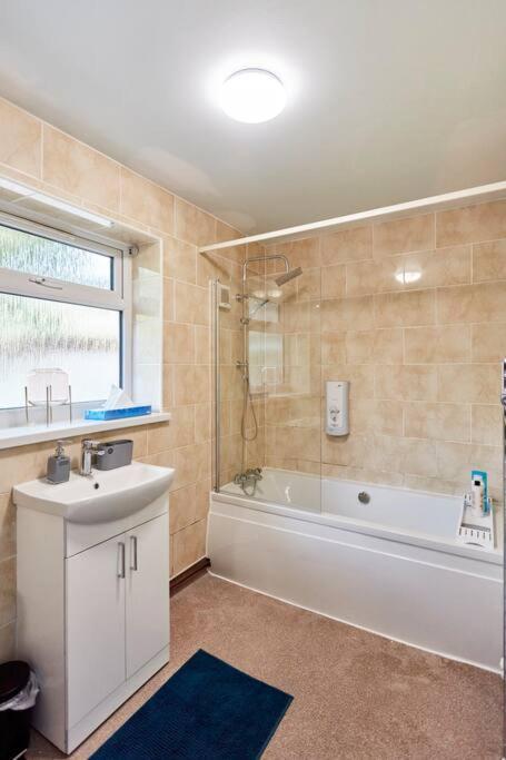 *Little Haven In Leeds* ¤Private Parking¤ Ensuite Лийдс Екстериор снимка